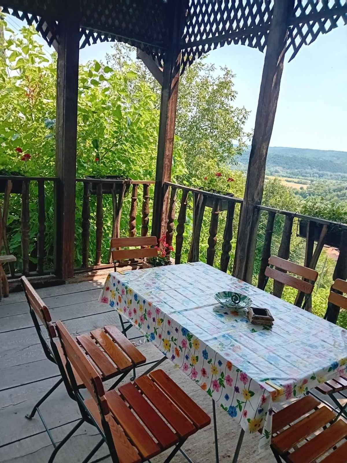 Ferienwohnung Country House Pivnica Milic Rogljevo Exterior foto